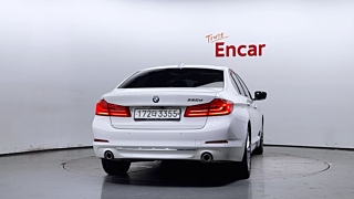 BMW 5-SERIES G30 2019