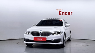 BMW 5-SERIES G30 2019