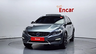 VOLVO V60 CROSS COUNTRY 2017