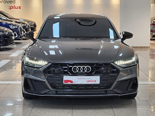 AUDI A7 4K 2024