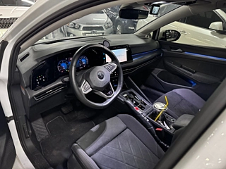 VOLKSWAGEN GOLF 2022