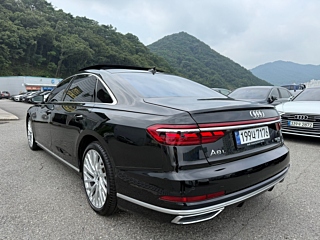 AUDI A8 D5 2020