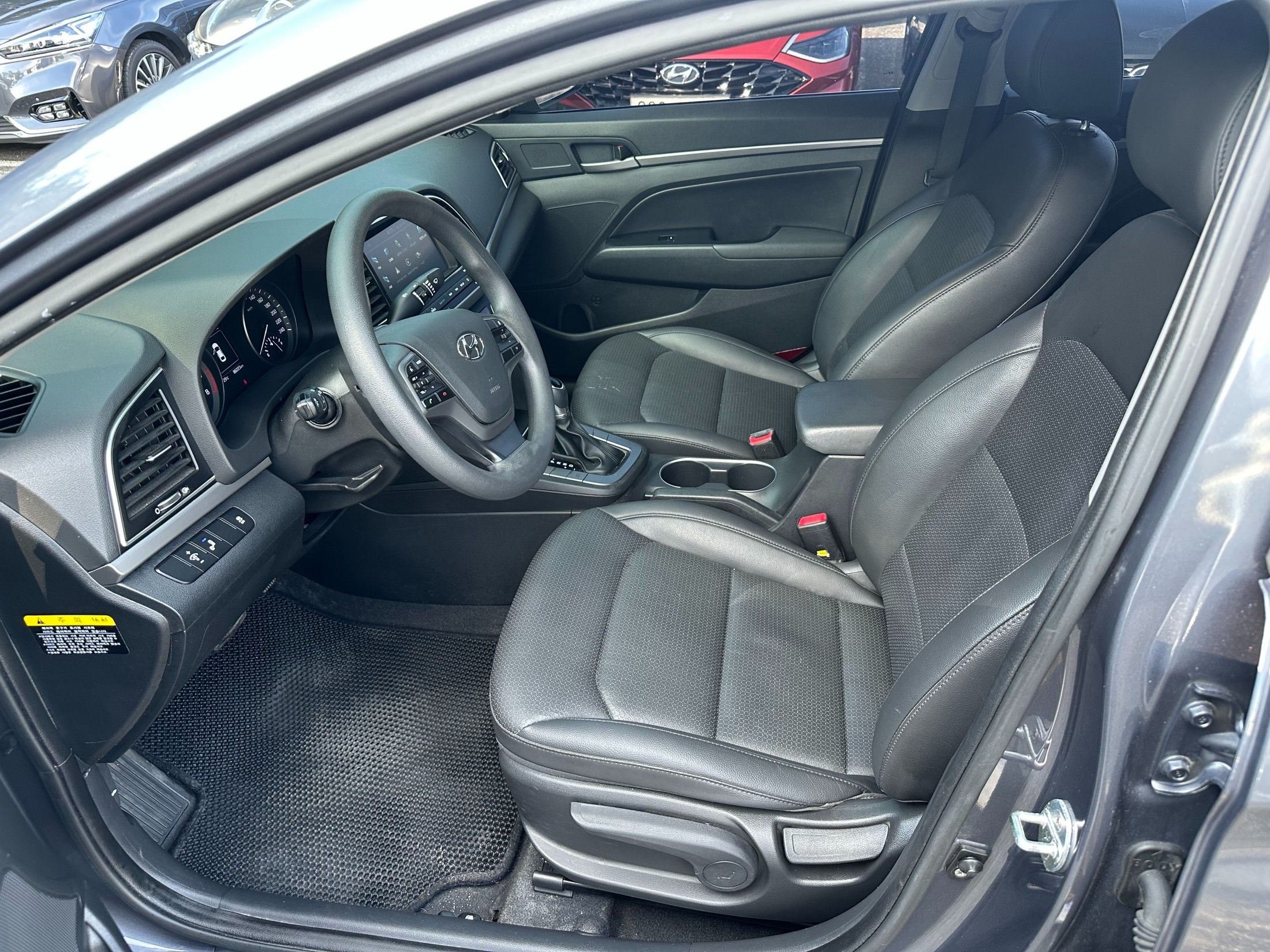 HYUNDAI AVANTE AD 2017