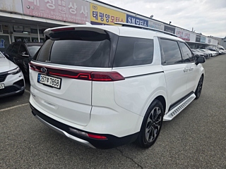 KIA CARNIVAL 2021