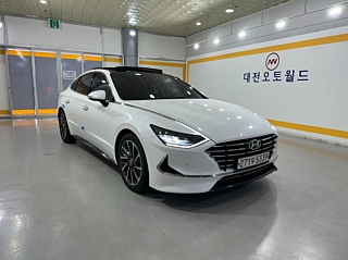 HYUNDAI SONATA DN8 2019