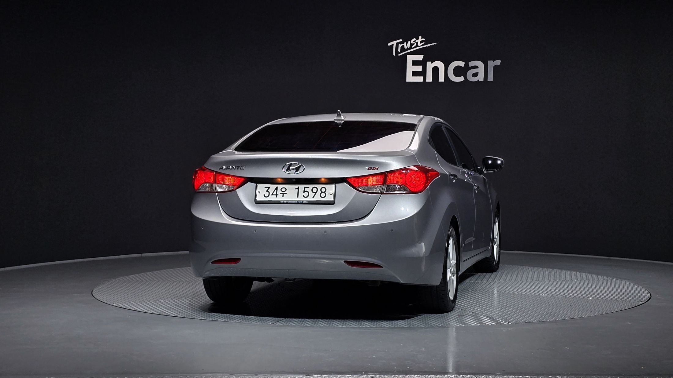HYUNDAI AVANTE MD 2013
