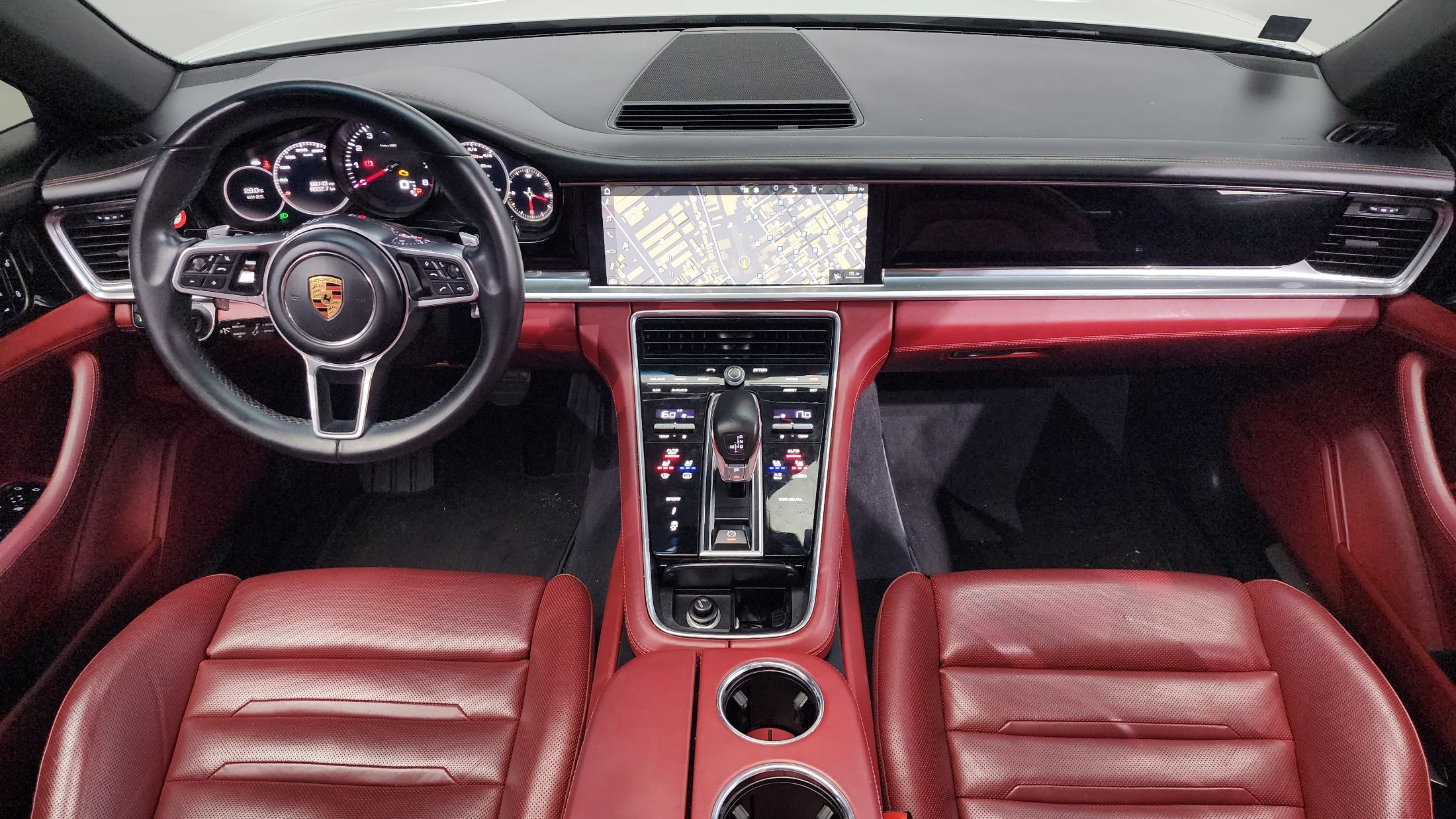 PORSCHE PANAMERA 971 2018