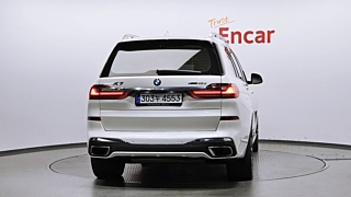BMW X7 G07 2021