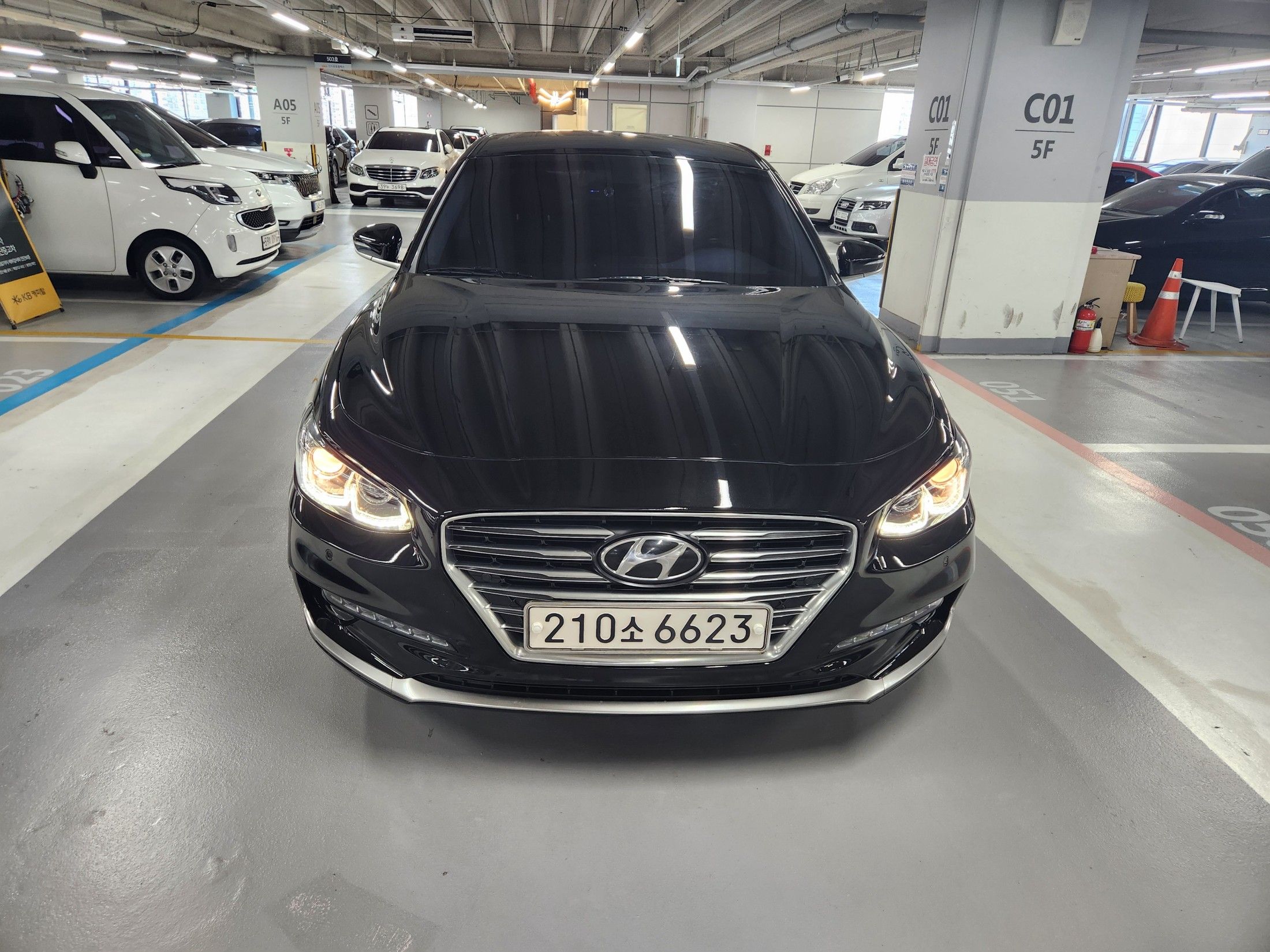 HYUNDAI GRANDEUR IG HYBRID 2018