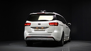 KIA CARNIVAL 2017