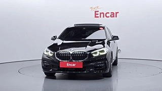 BMW 1-SERIES F40 2022