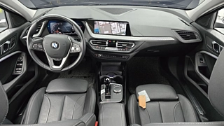 BMW 1-SERIES F40 2022