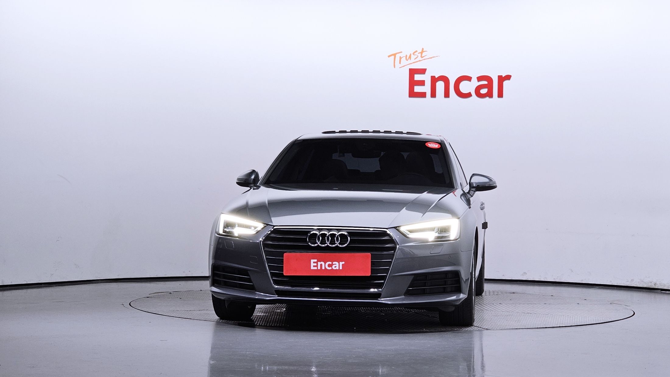 AUDI A4 B9 2019