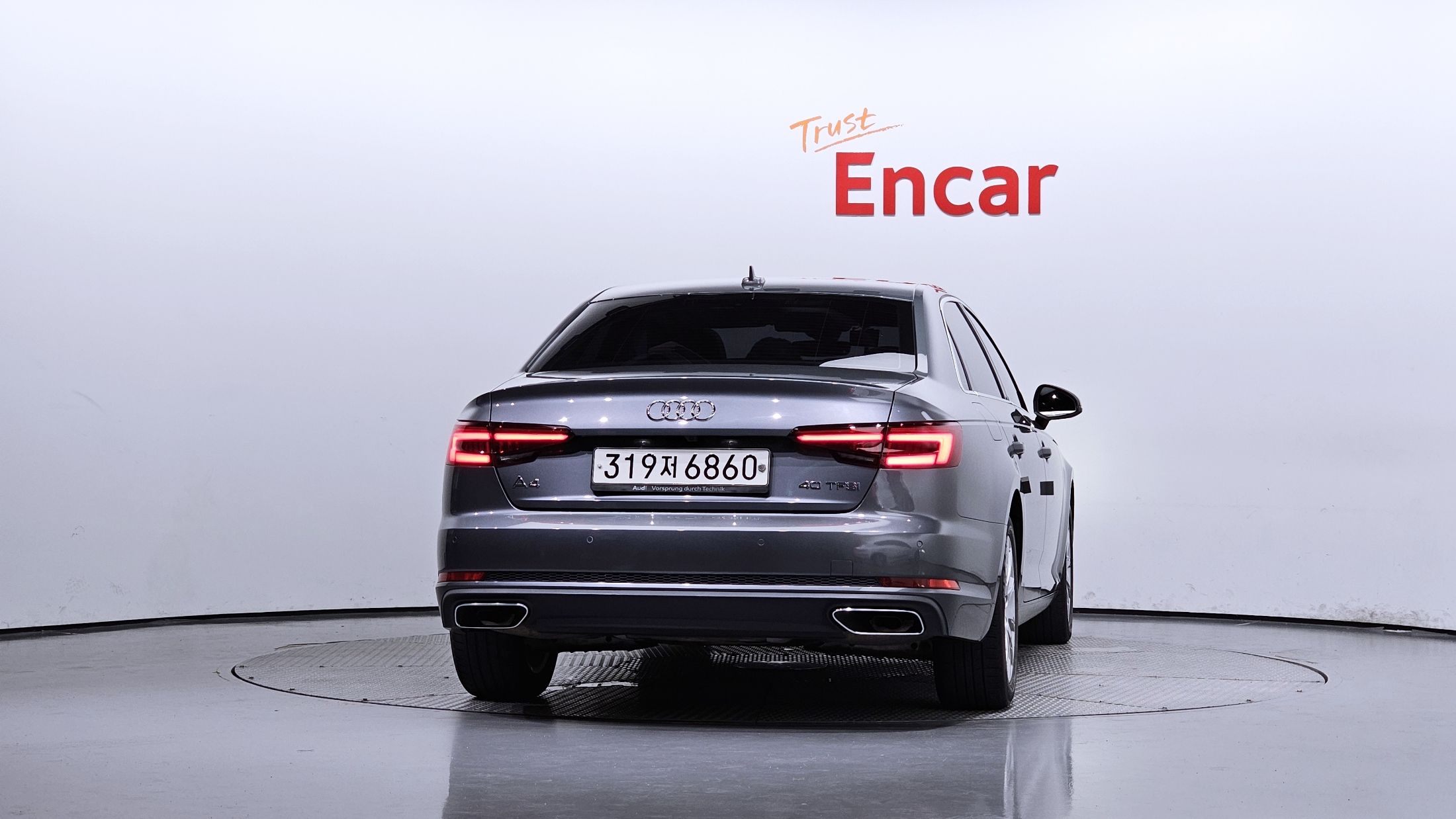AUDI A4 B9 2019