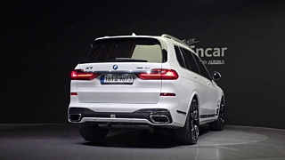 BMW X7 G07 2022