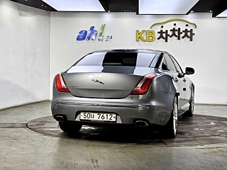 JAGUAR XJ 2012