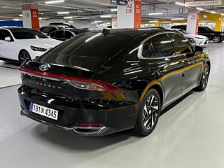 HYUNDAI GRANDEUR IG HYBRID 2021