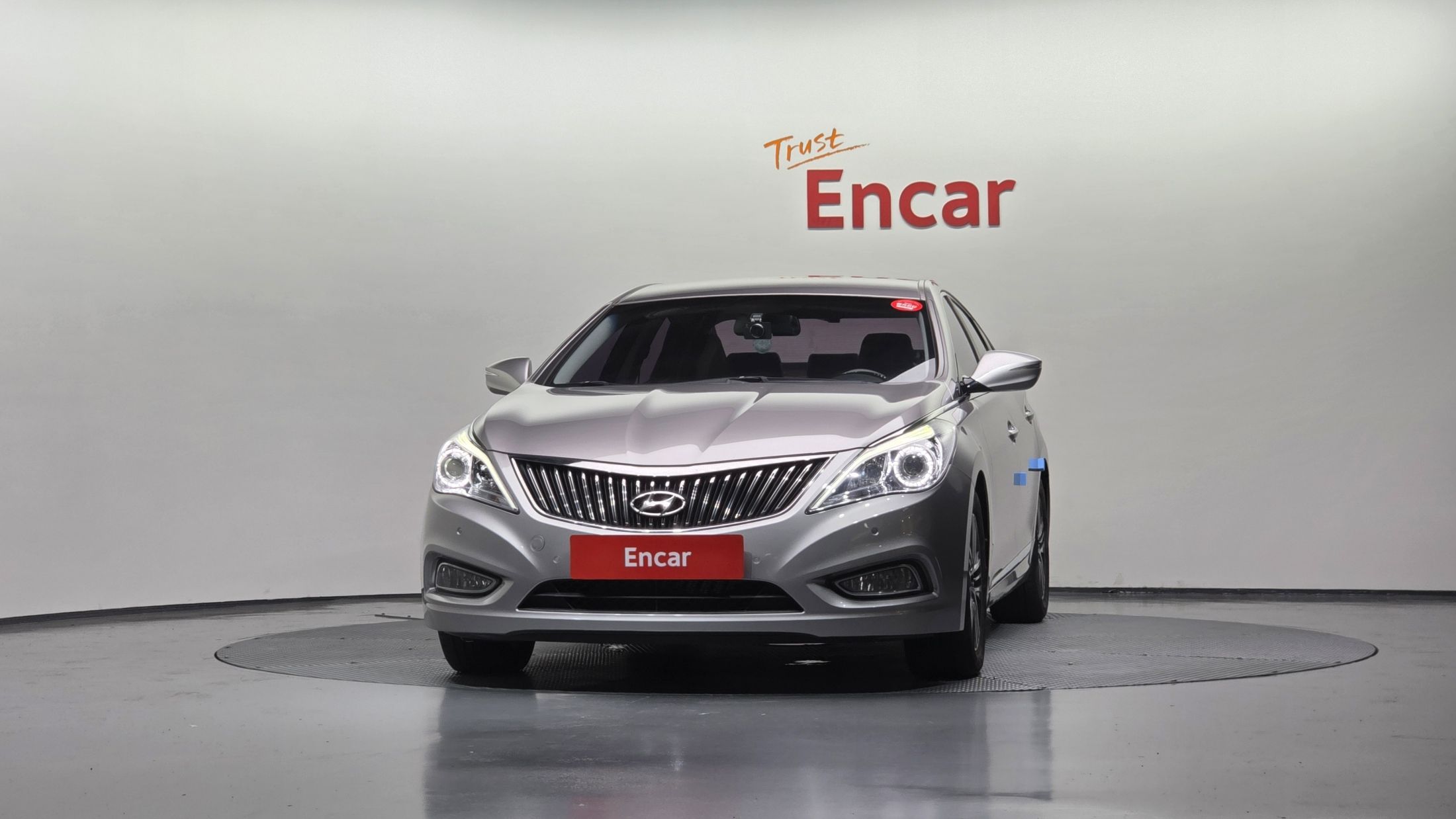 HYUNDAI GRANDEUR HG 2013