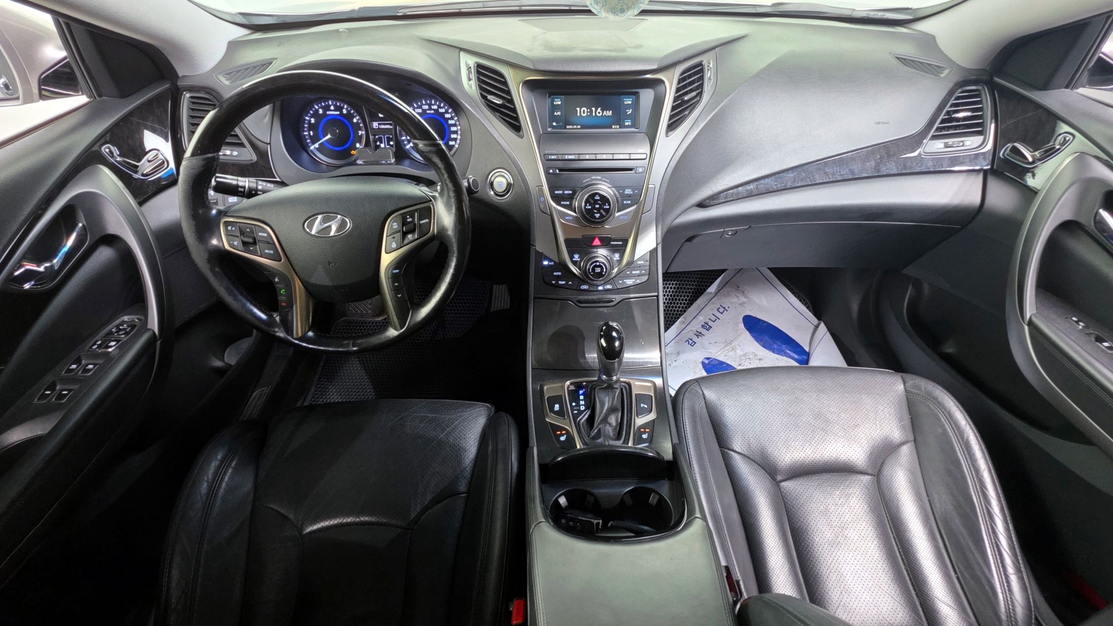 HYUNDAI GRANDEUR HG 2013