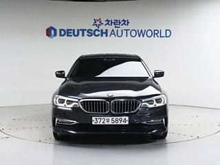 BMW 5-SERIES G30 2018