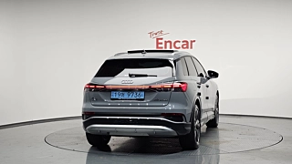 AUDI Q4 E-TRON F4 2022