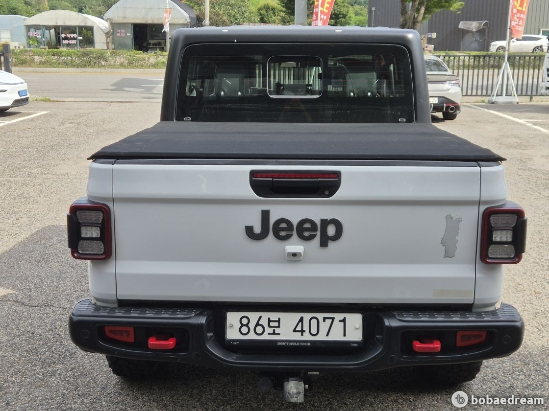 JEEP GLADIATOR JT 2021