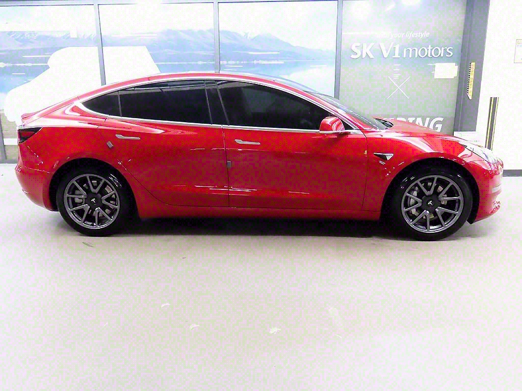 TESLA MODEL 3 2020