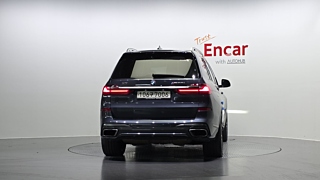 BMW X7 G07 2020