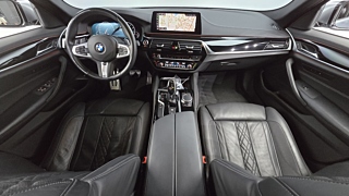 BMW 5-SERIES G30 2019