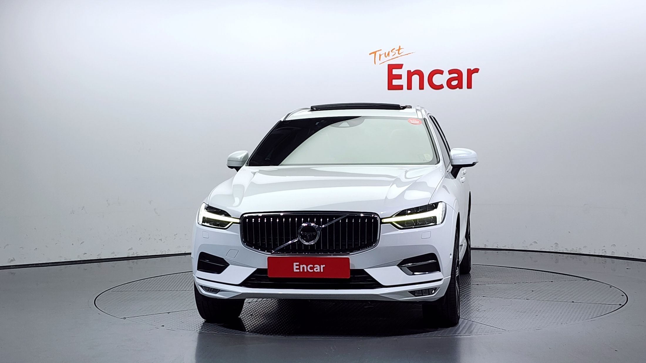 VOLVO XC60 2019
