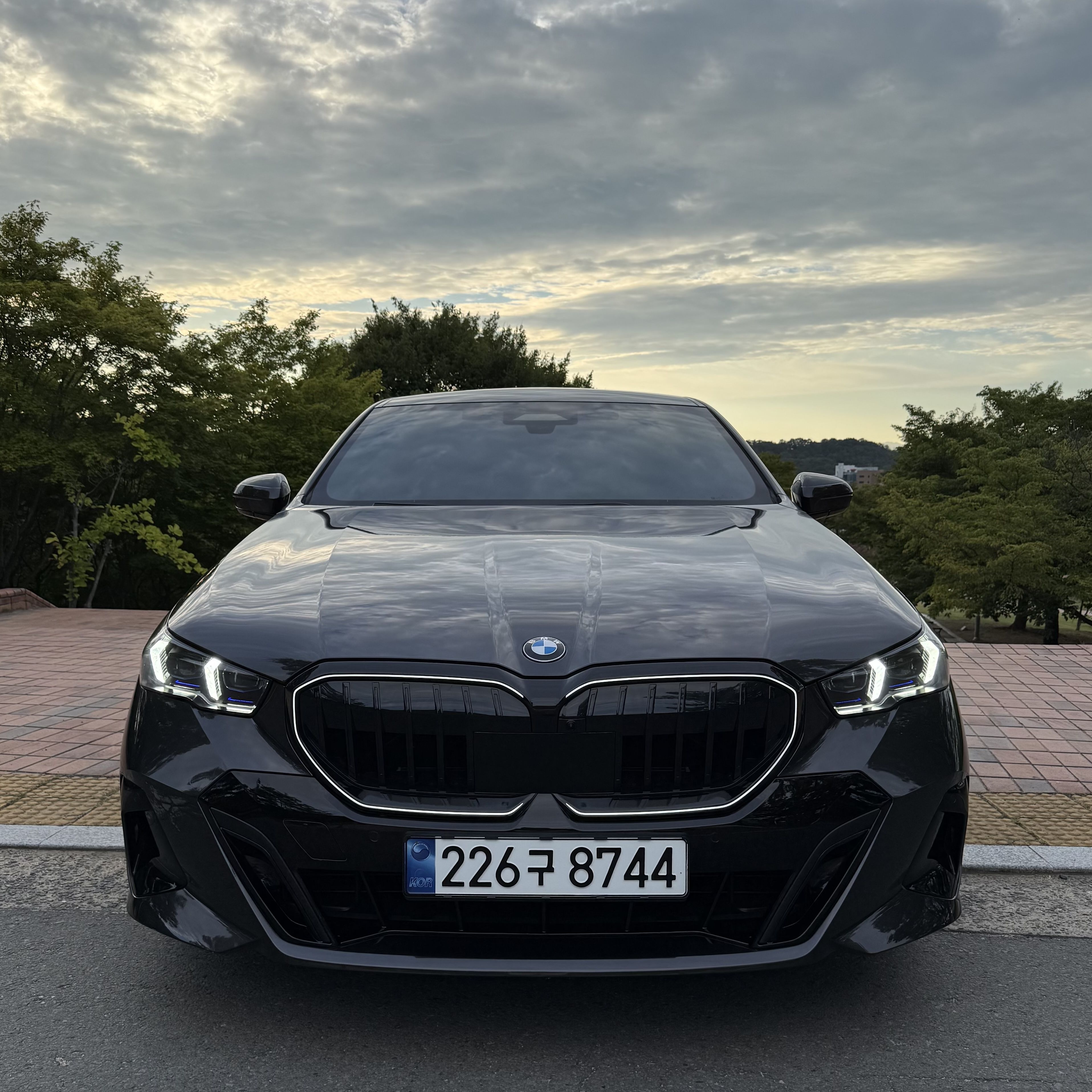 BMW 5-SERIES G60 2024