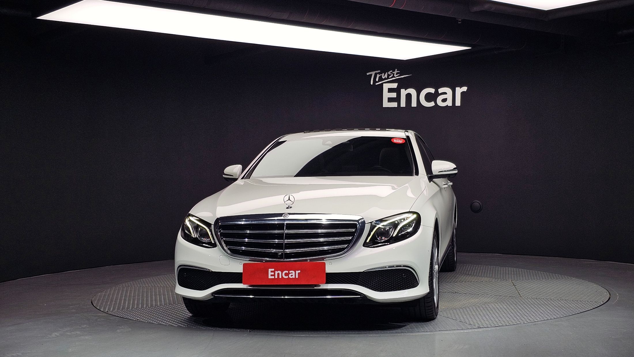 MERCEDES BENZ E-CLASS W213 2018