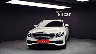 MERCEDES BENZ E-CLASS W213 2018
