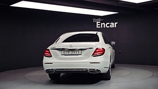 MERCEDES BENZ E-CLASS W213 2018