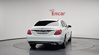 MERCEDES BENZ C-CLASS W205 2016