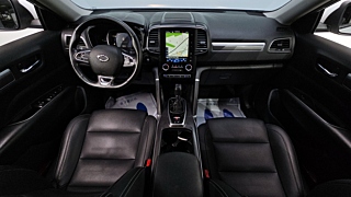 SAMSUNG QM6 2020