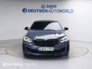 BMW 1-SERIES F40 2021