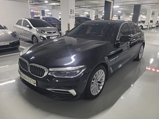 BMW 5-SERIES G30 2020