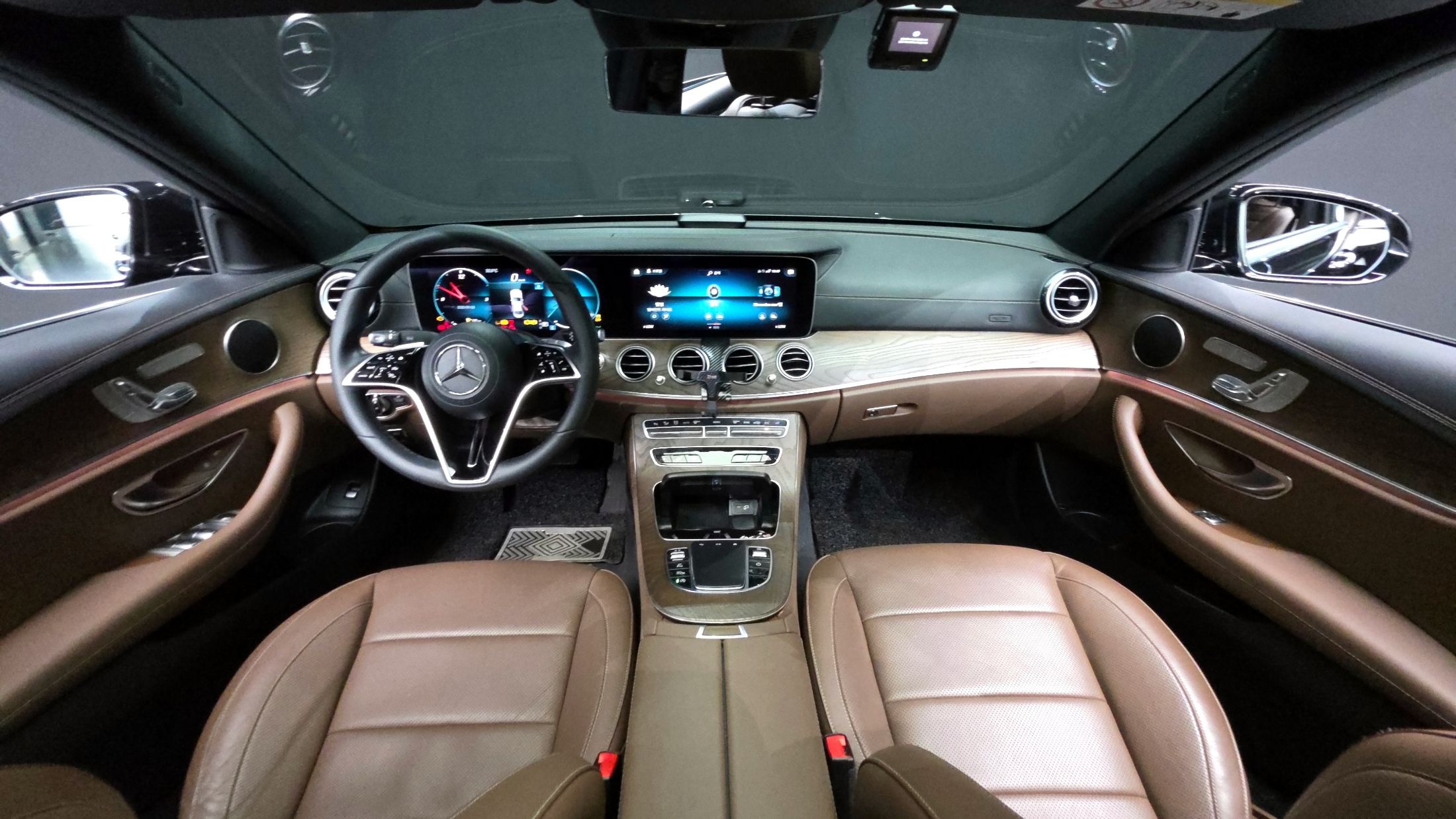MERCEDES BENZ E-CLASS W213 2023