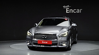 INFINITI Q70 2017