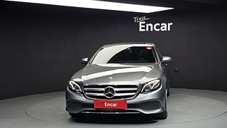 MERCEDES BENZ E-CLASS W213 2017