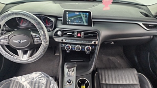 GENESIS G70 2018