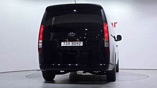 HYUNDAI STARIA 2023