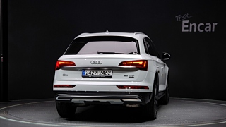 AUDI Q5 FY  45 TFSI Quattro 2023
