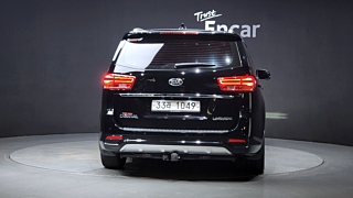 KIA CARNIVAL 2018