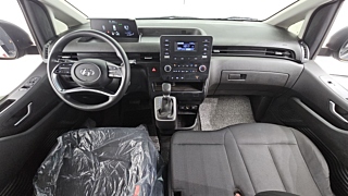 HYUNDAI STARIA 2021
