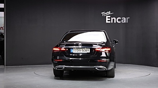MERCEDES BENZ E-CLASS W213 2021