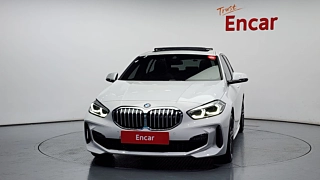 BMW 1-SERIES F40 2023