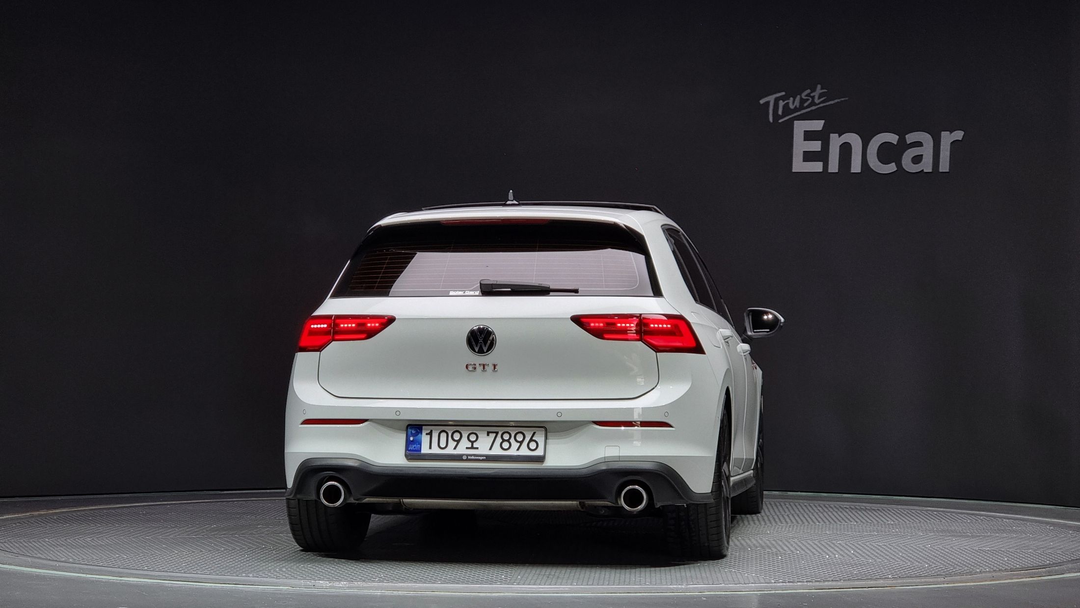 VOLKSWAGEN GOLF 2024