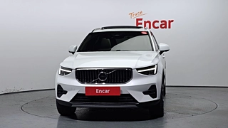 VOLVO XC40  B4  &#51 2022
